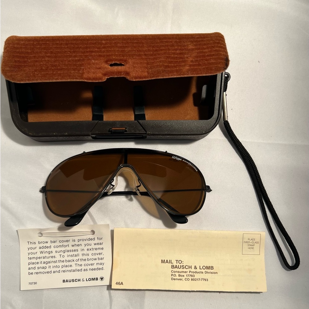 Vintage 80's Ray-Ban Wings Black Chrome & G-15 Amber/Brown Aviator Sunglasses